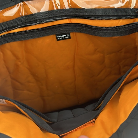 Very rare Porter and Yoshida tote that expands with zipper! - Picture 3 of 7